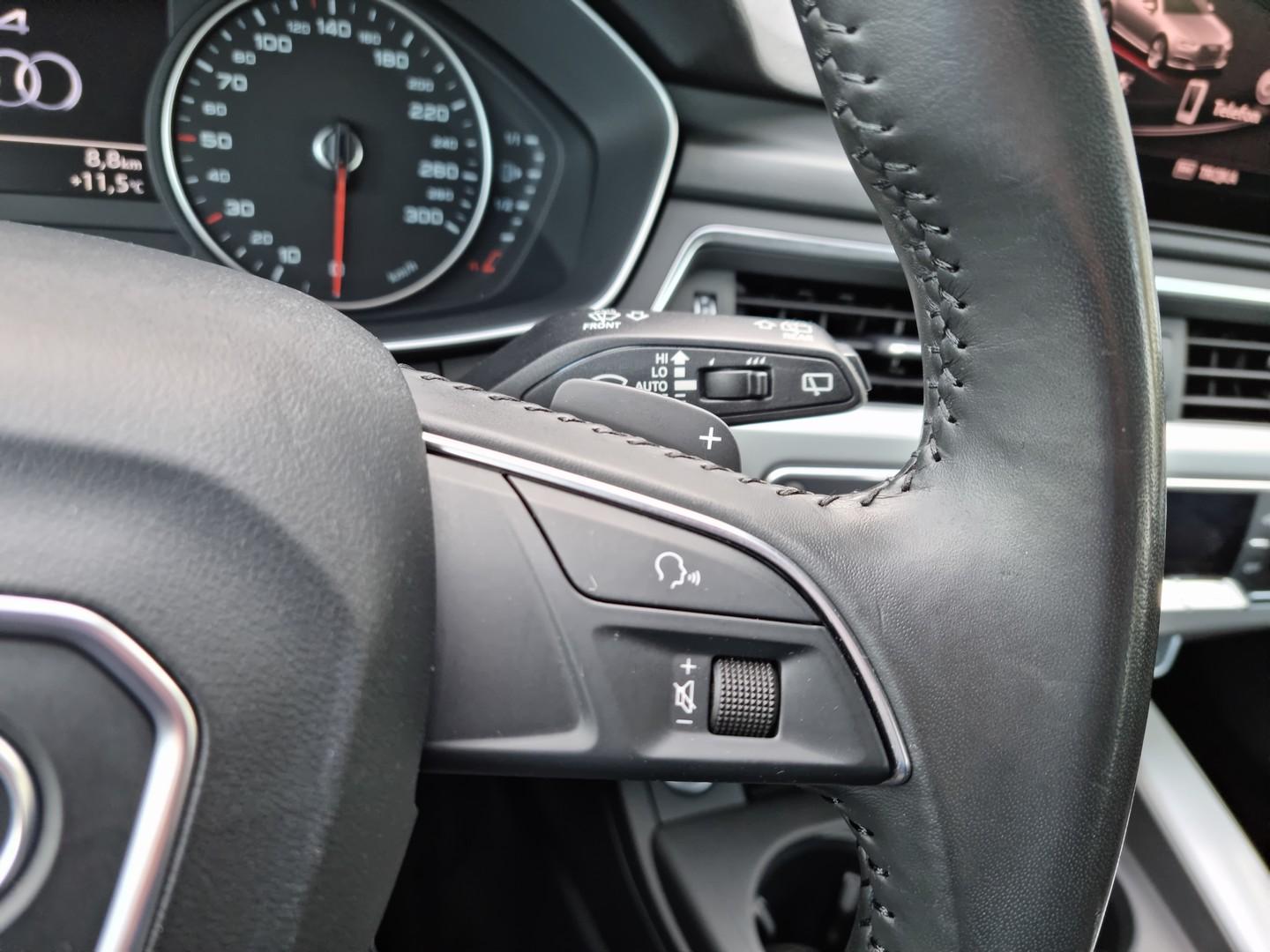Audi A4 2.0 TDI Business Nawigacja Bi Xenon  z VAT