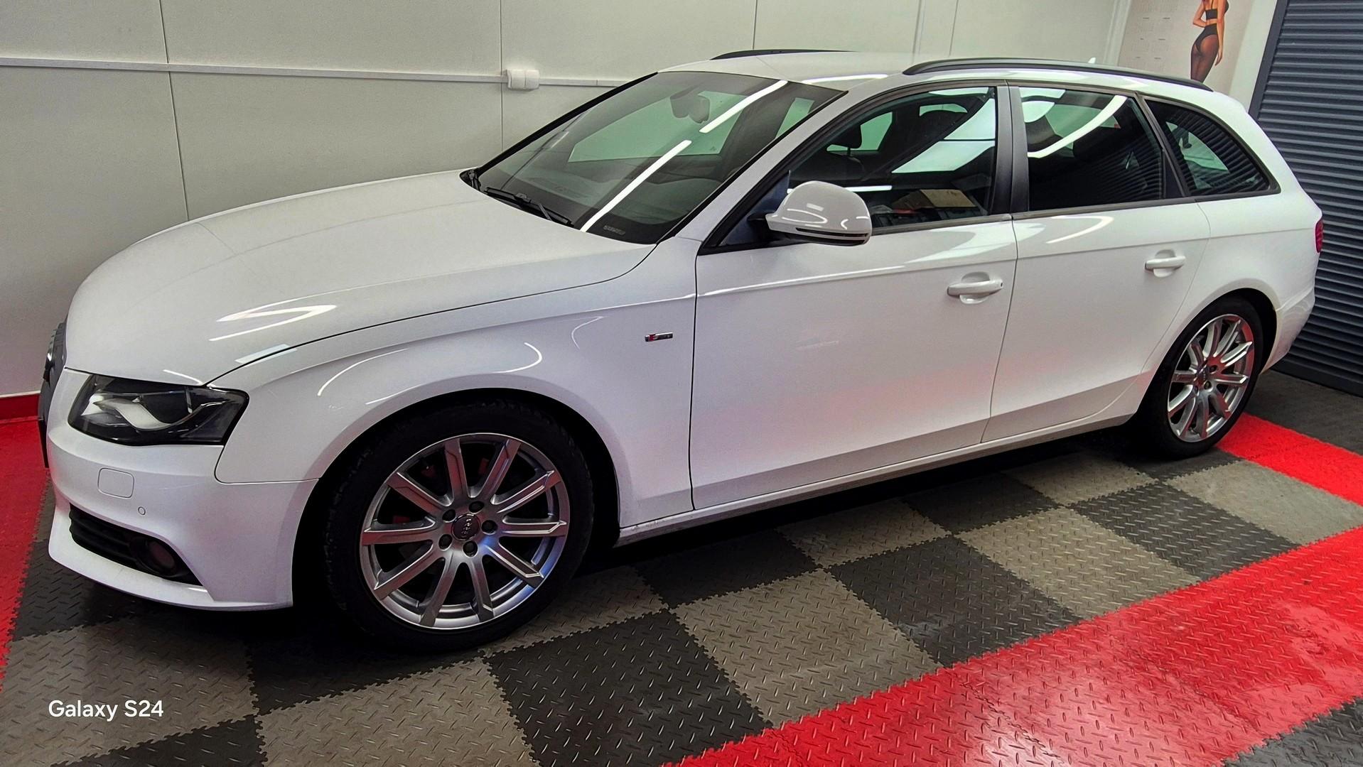 Audi A4 2.0 TFSI S-Line bi xenon Skóra 
