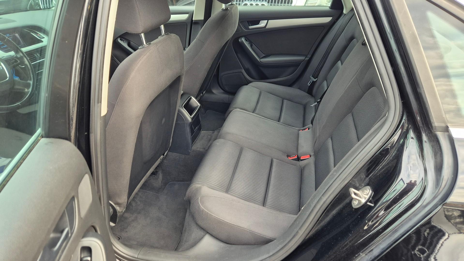 Audi A4 2.0 TFSI Nawigacja Grzane fotele