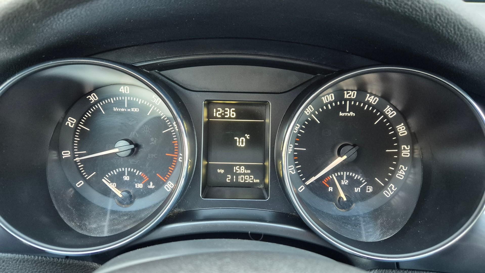 Skoda SuperB 1.4 tfsi 