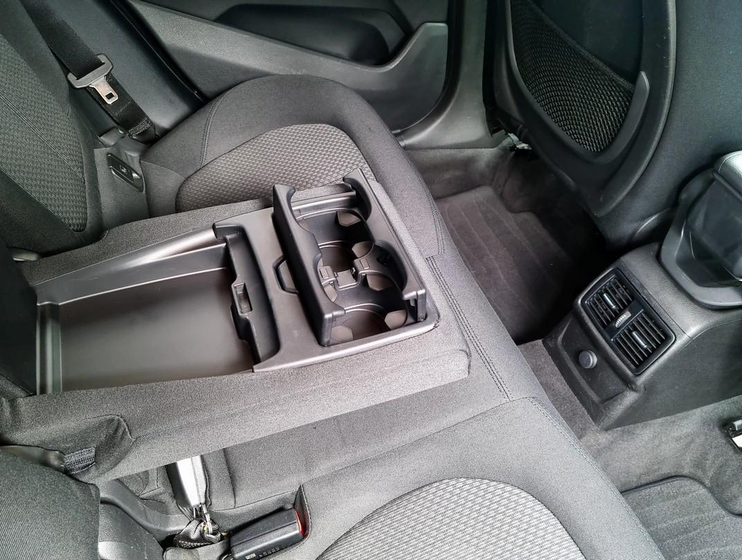BMW / X1 sDrive 18i Lounge AUTOMAT