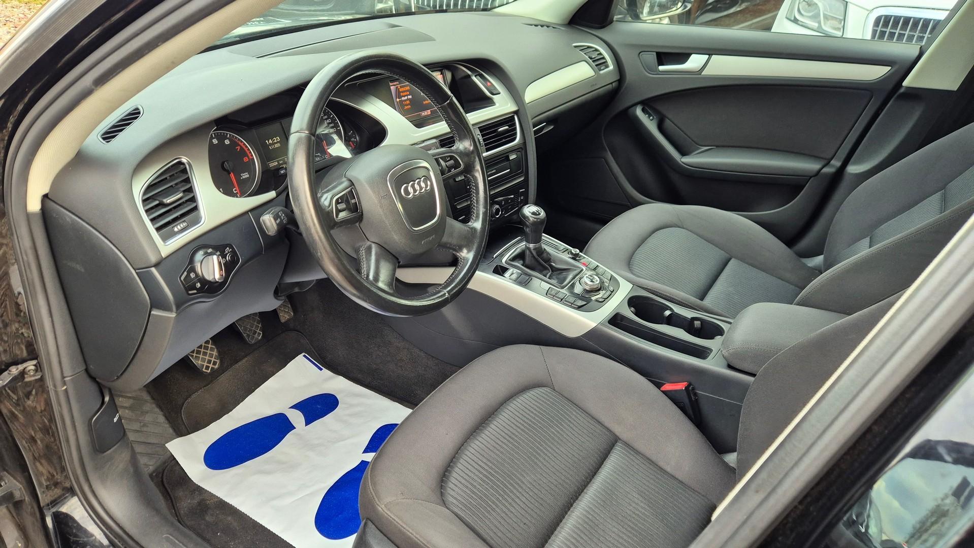 Audi A4 2.0 TFSI Nawigacja Grzane fotele