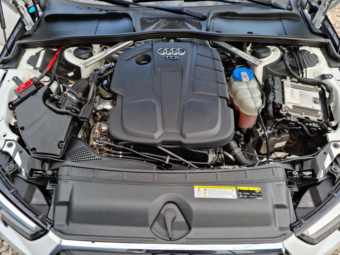 Audi A4 2.0 TDI Business Nawigacja Bi Xenon  z VAT