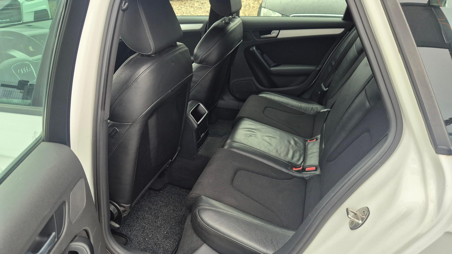 Audi A4 2.0 TFSI S-Line bi xenon Skóra 