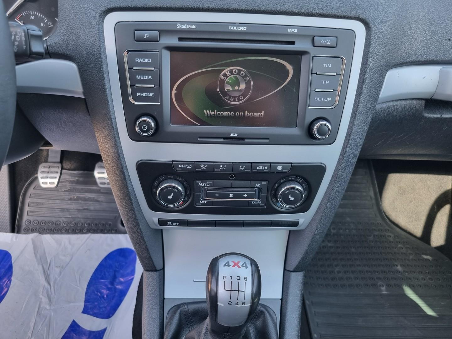 Skoda Octavia Scout 4x4 Xenon Skóra HAK