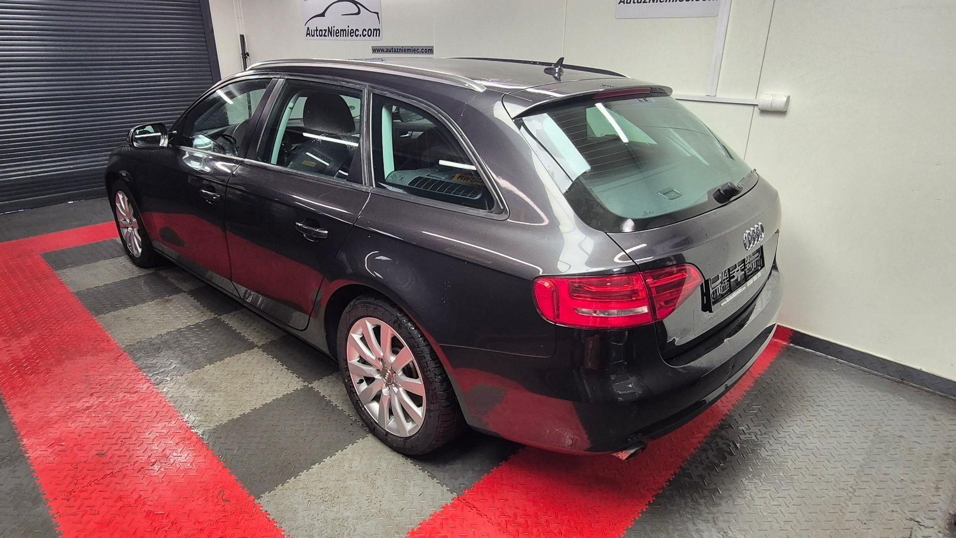 Audi A4 1.8 tfsi Ambition Nawigacja Tempomat Grzane fotele 
