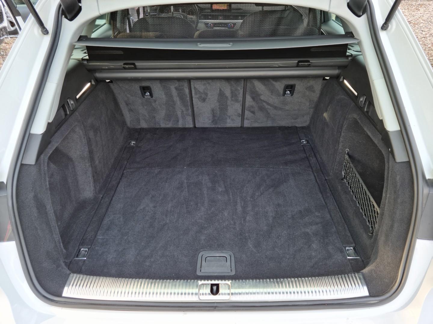 Audi A4 2.0 TDI Business Nawigacja Bi Xenon  z VAT