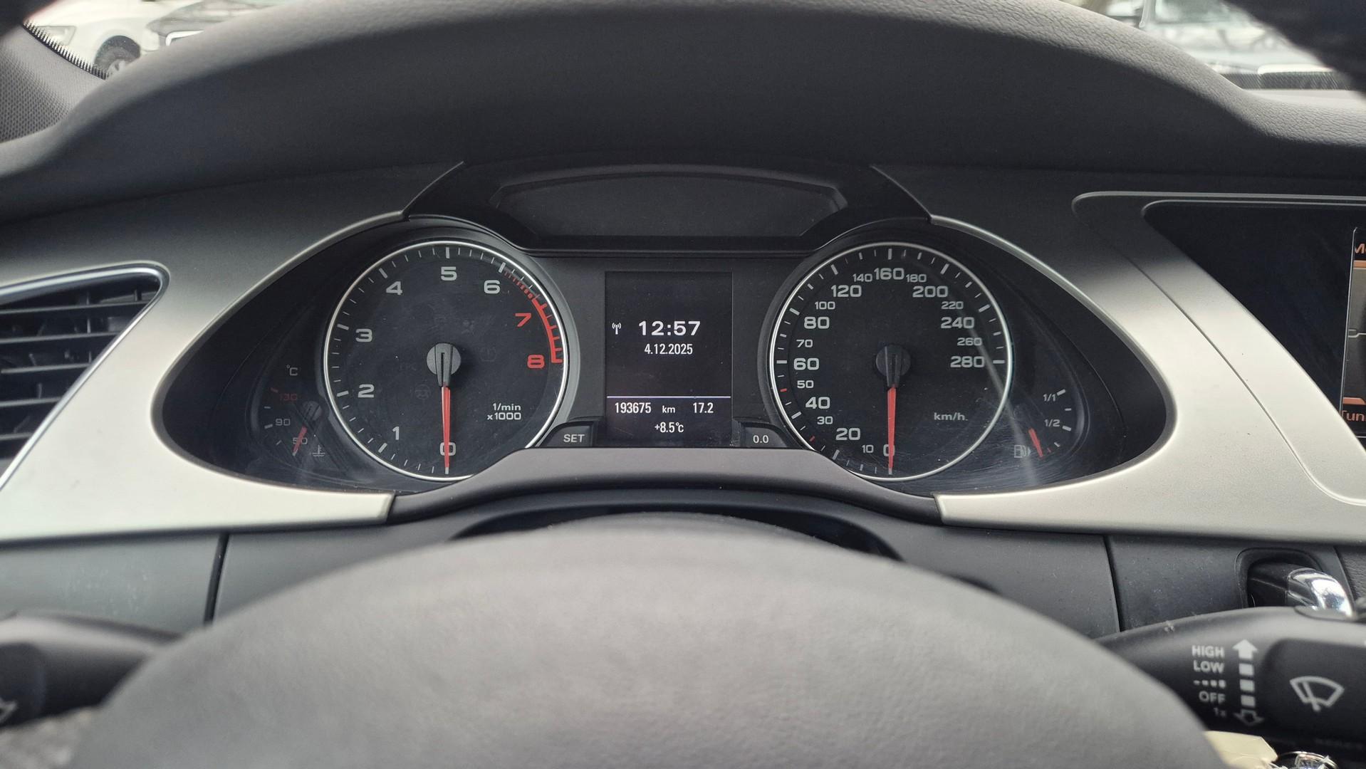 Audi A4 2.0 TFSI S-Line bi xenon Skóra 