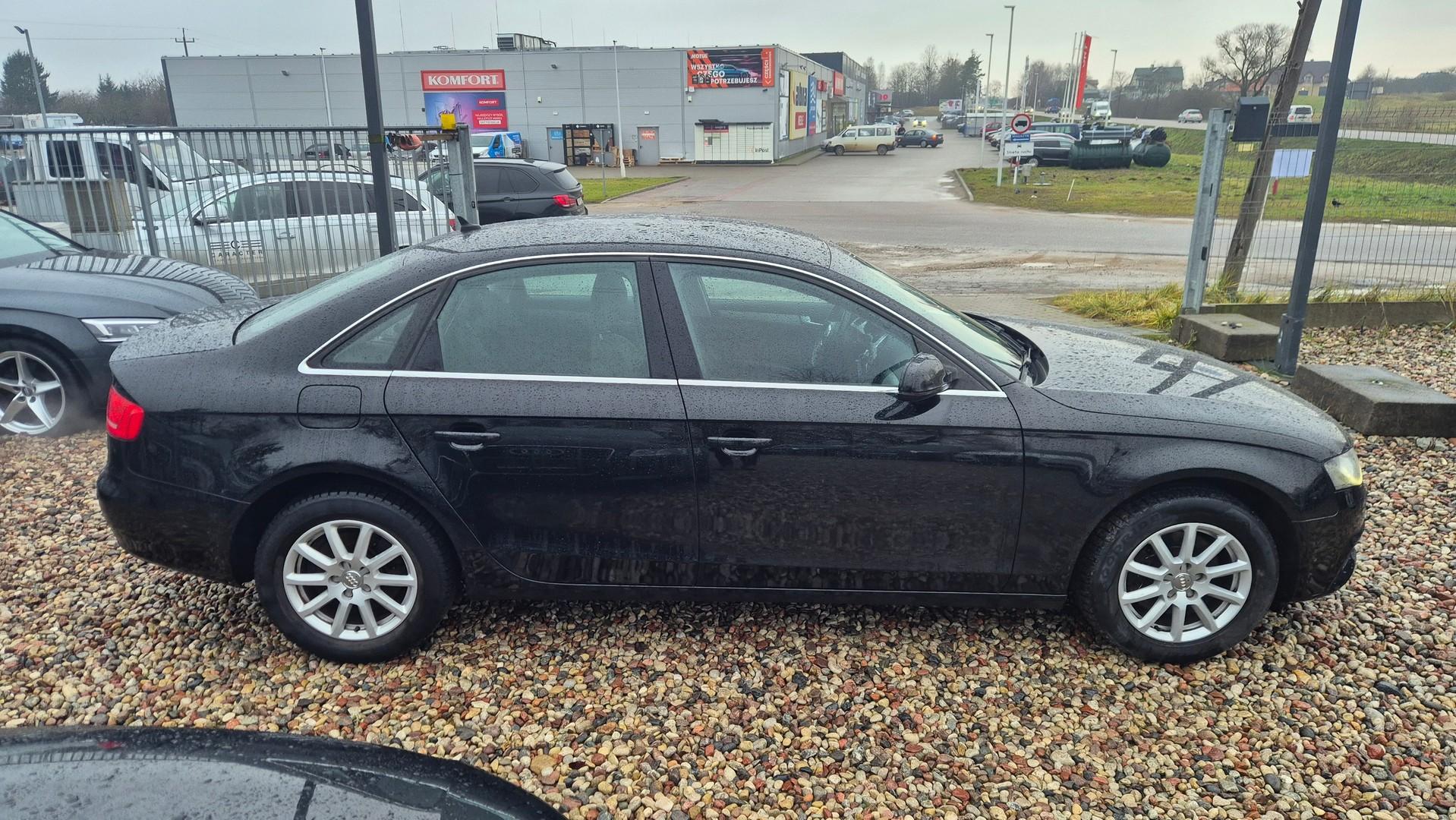 Audi A4 2.0 TFSI Nawigacja Grzane fotele