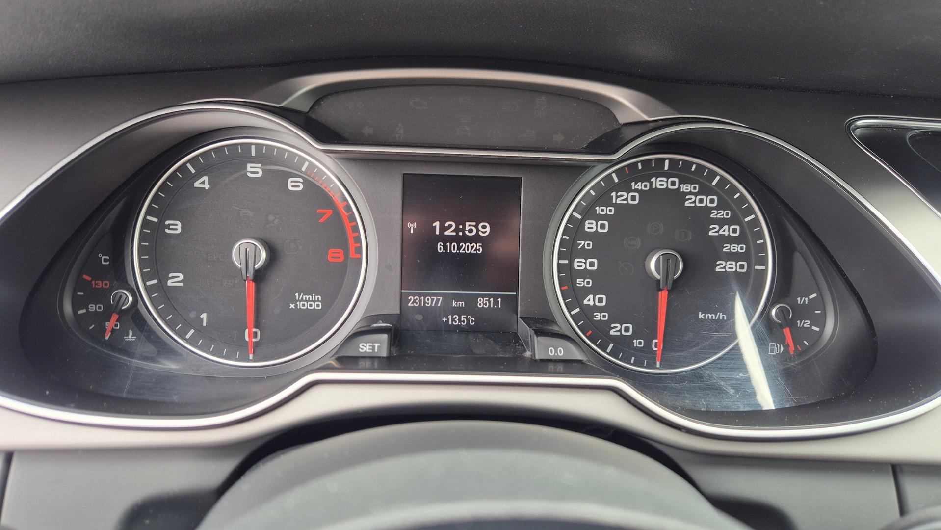 Audi A4 1.8 tfsi Ambition Nawigacja Tempomat Grzane fotele 