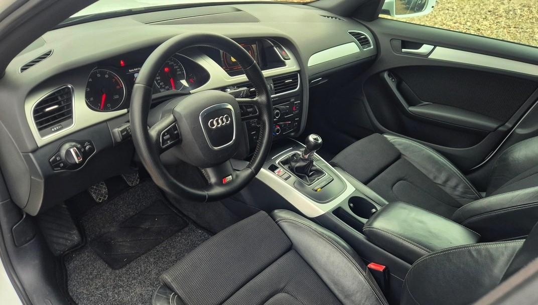 Audi A4 2.0 TFSI S-Line bi xenon Skóra 