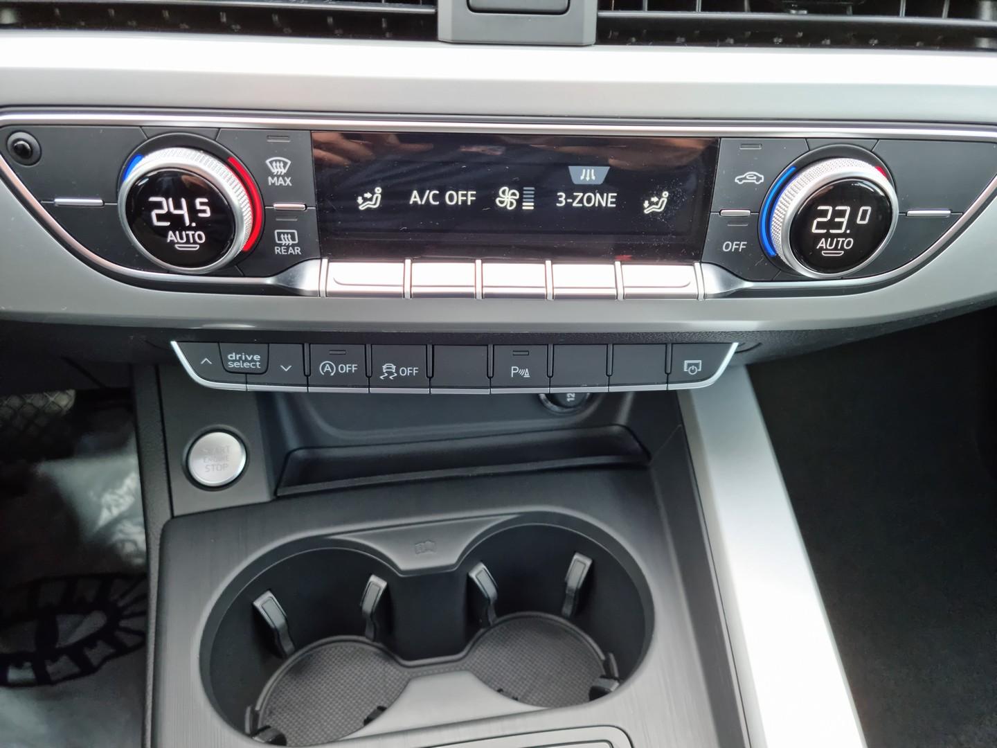 Audi A4 2.0 TDI Business Nawigacja Bi Xenon  z VAT