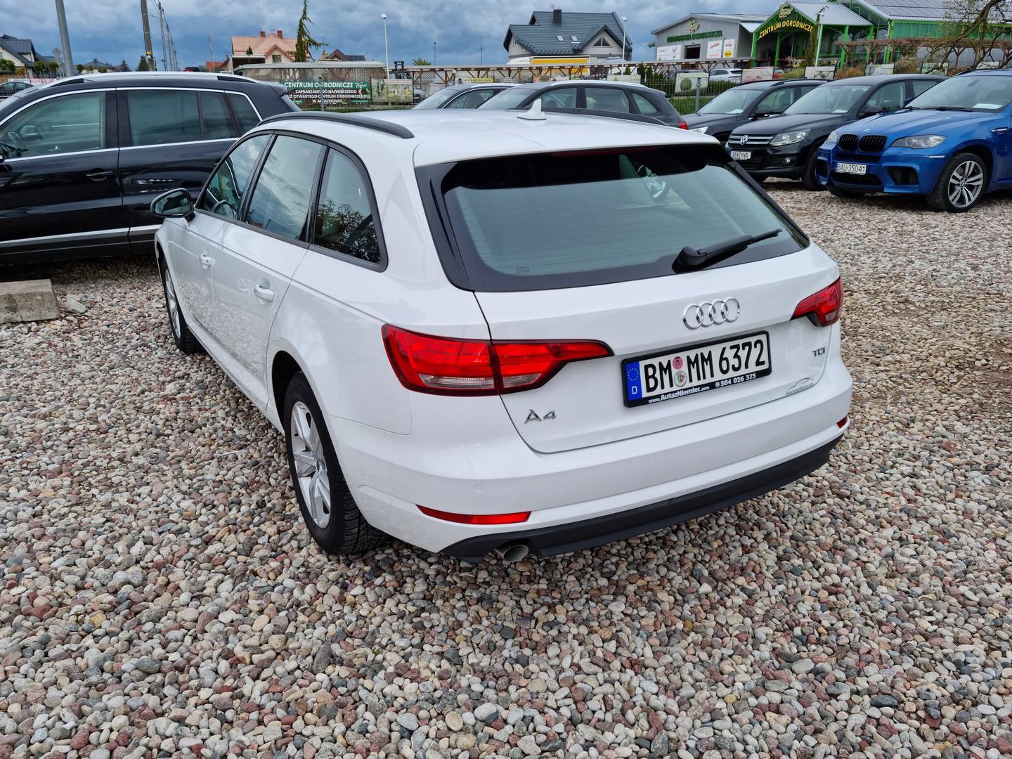 Audi A4 2.0 TDI Business Nawigacja Bi Xenon  z VAT