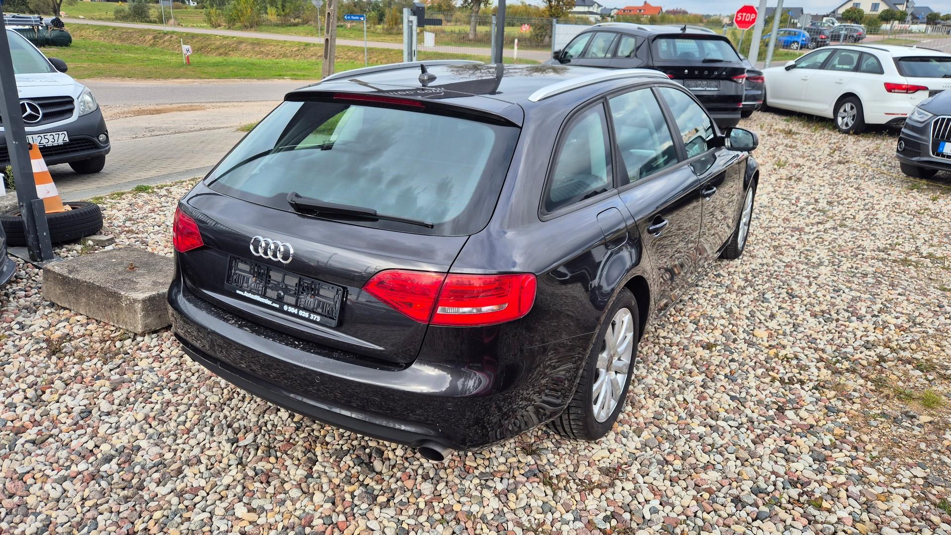 Audi A4 1.8 tfsi Ambition Nawigacja Tempomat Grzane fotele 