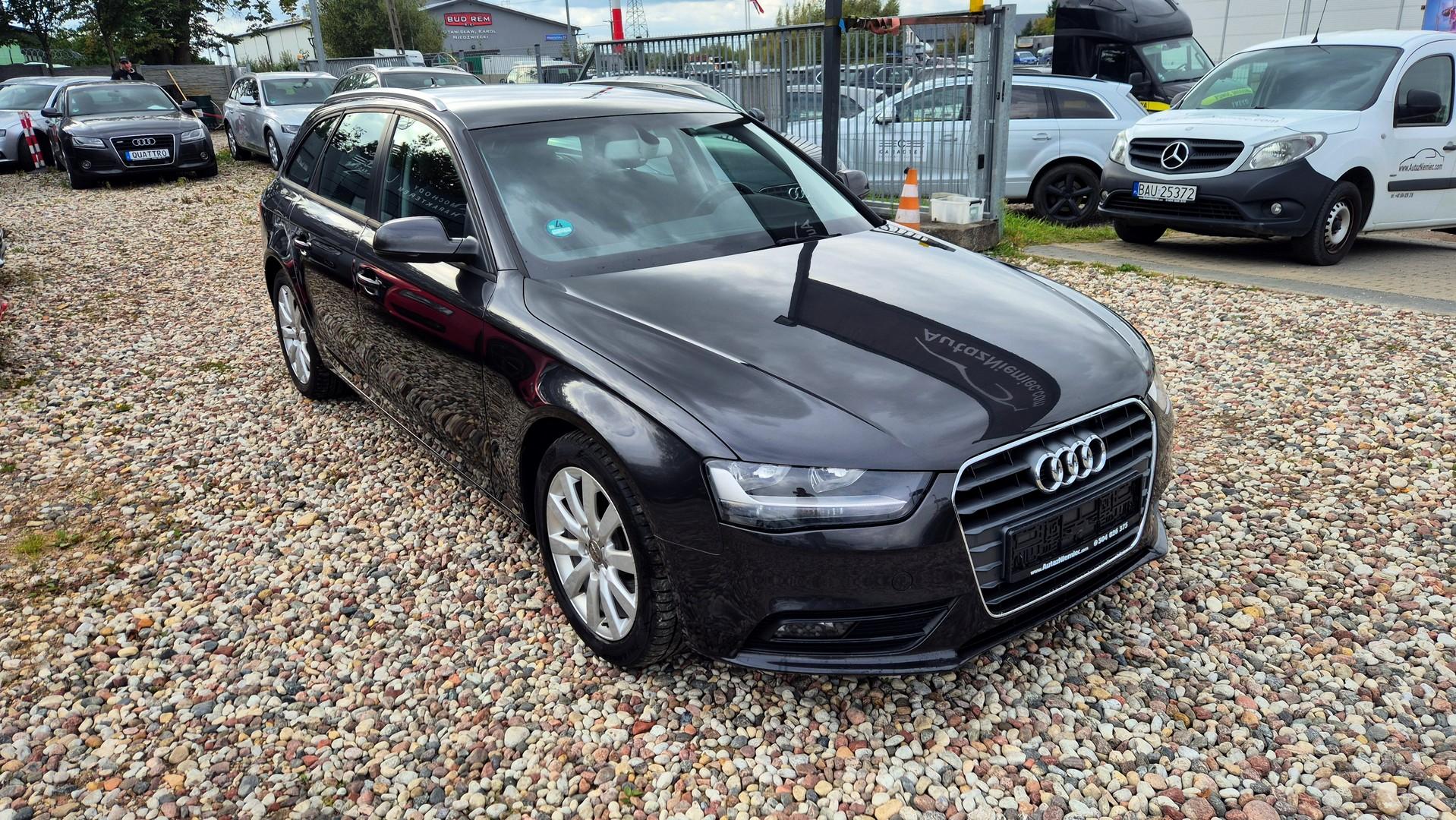 Audi A4 1.8 tfsi Ambition Nawigacja Tempomat Grzane fotele 